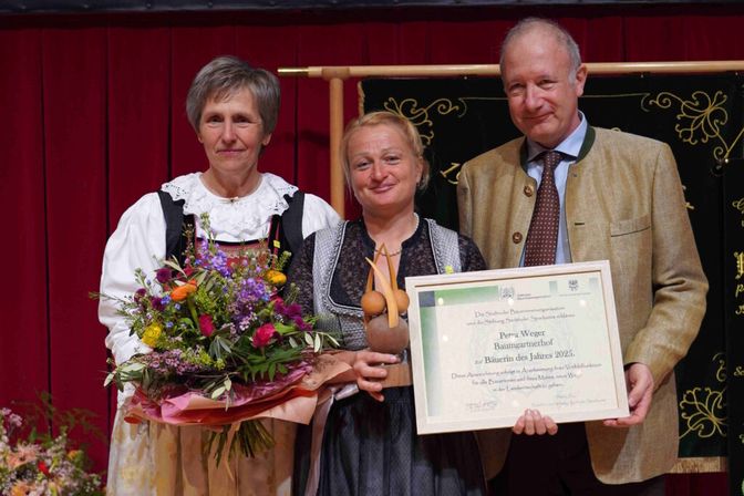 Petra Weger Sie wurde vom Landesbäuerinnenrat zur „Bäuerin des Jahres 2025“ gewählt.
