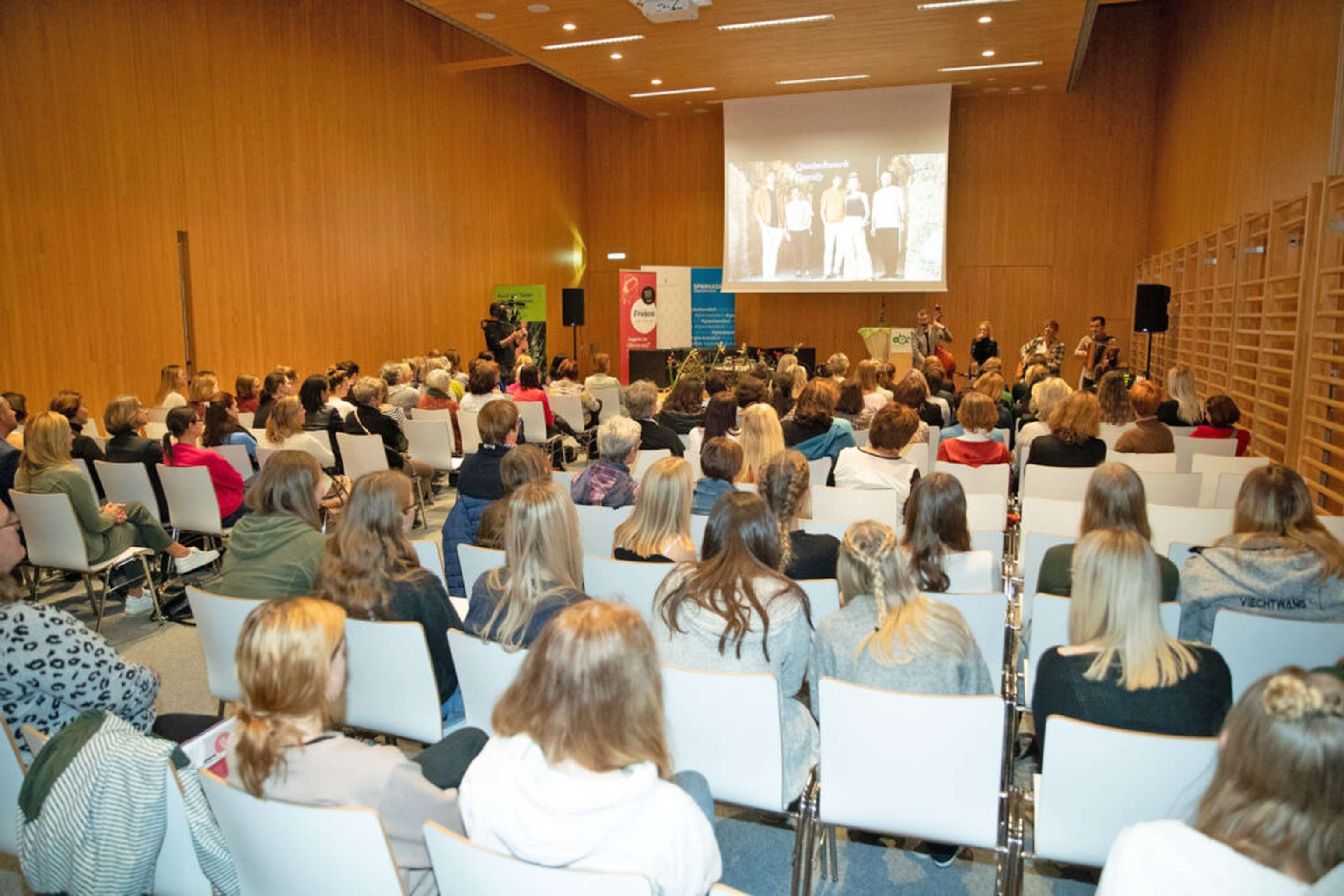 Ein Abend von Frauen für Frauen.