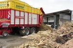 Ablagerung: Nachdem das Maisstroh abtransportiert wurde, erfolgt die Ablagerung.