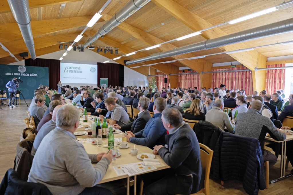Gut gefüllte Säle bei den Viertelsveranstaltungen im Wald- und Weinviertel