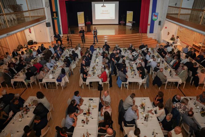 151 Personen wurden geehrt.