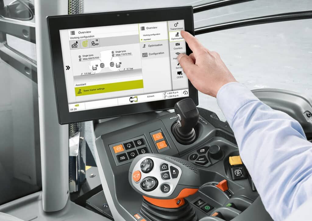 Mit Assistenzsystemen können Traktoren und Erntemaschinen mit wenigen Klicks optimiert werden.