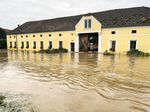 Die Gassen von Judenau wurden zu Flüssen.