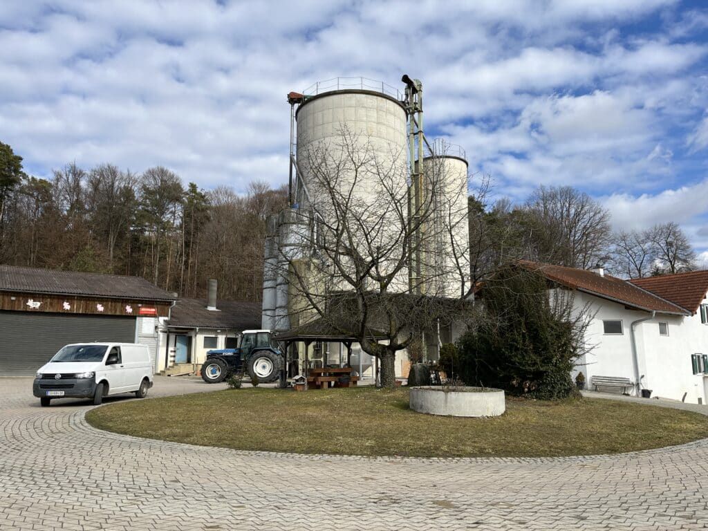Der Bauernhof der Familie Kainz liegt in der südoststeirischen Gemeinde Unterlamm.
