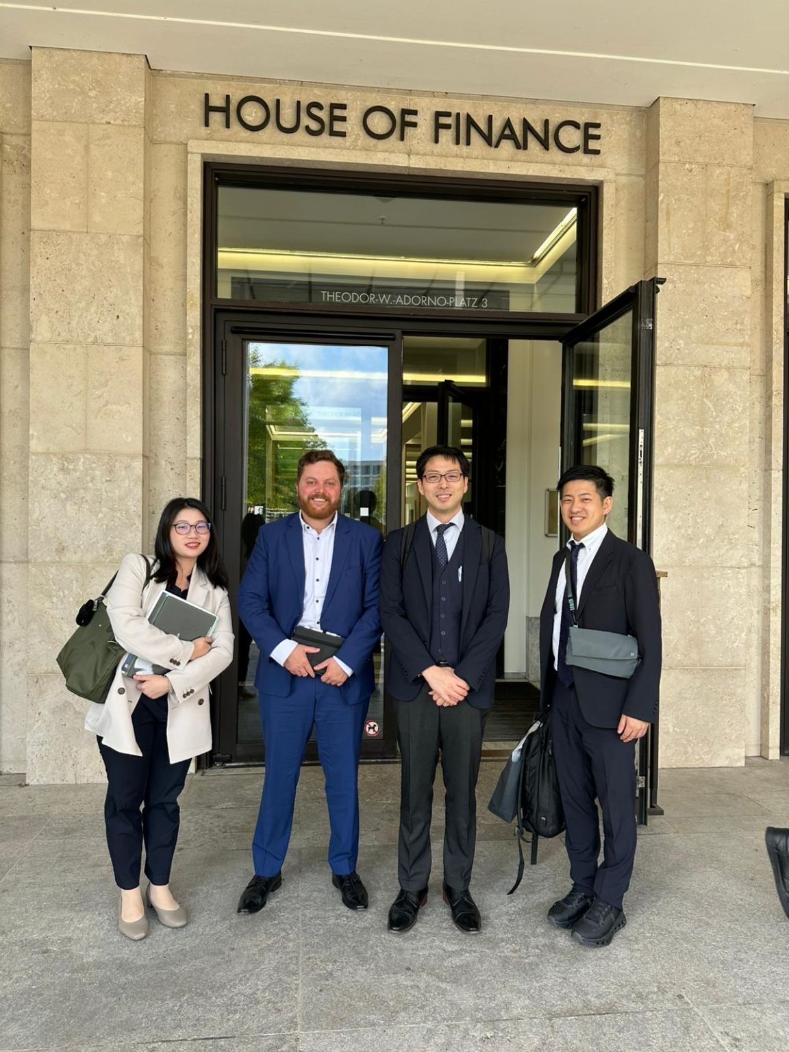 Bild von Anzeige: KREDIT: Wir bieten Unternehmensinvestitionen von 10.000 bis 900.000 an