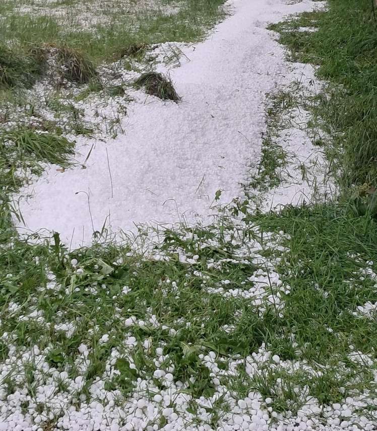 hagelschaden_bei_grunland_in_salzburg