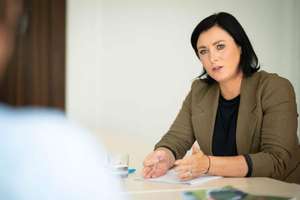 Bundesministerin Elisabeth Kˆstinger Im Interview