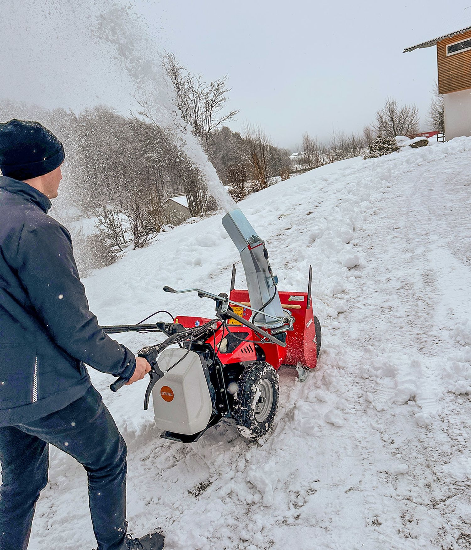 Dank optimierter Ladetechnik auch im Wintereinsatz leistungsstark.