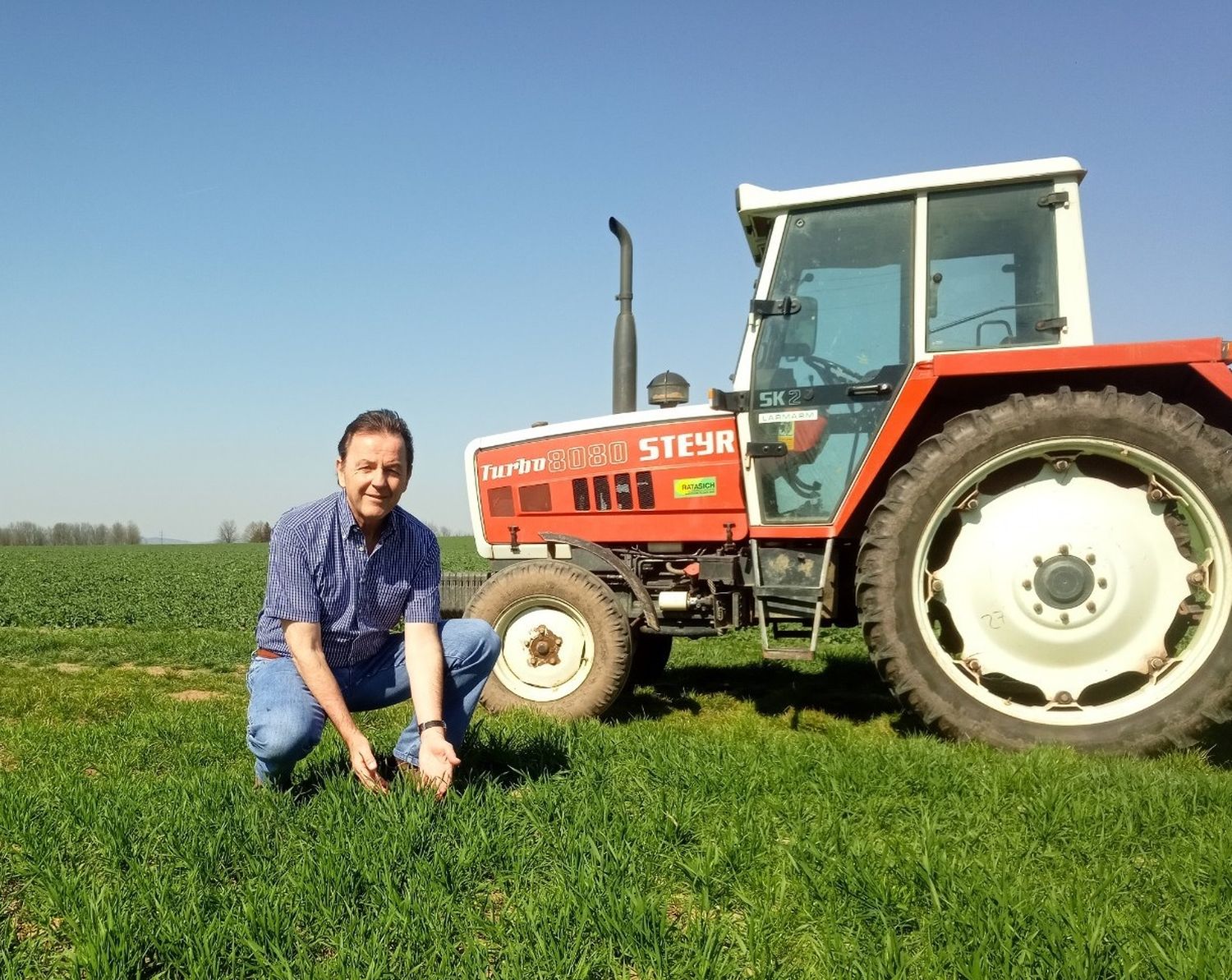 Bauernbund-Landesobmann LK-Präsident ist neben seinen politischen Funktionen mit der Pflege seiner Kulturen beschäftigt. FOTO: ZVG