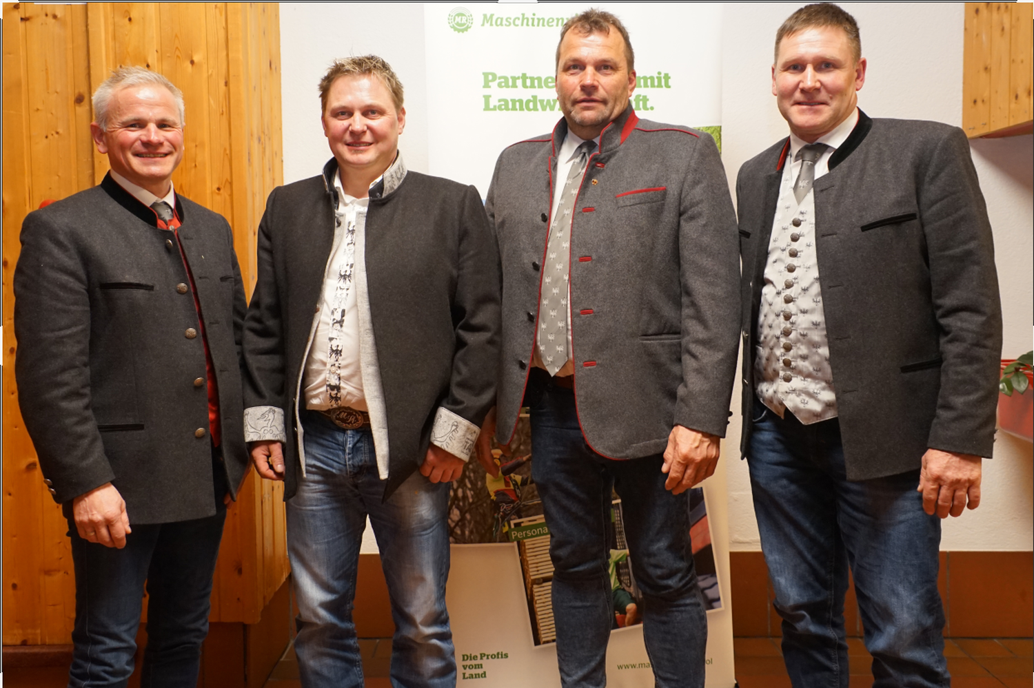 Geschäftsführer Thomas Oppeneiger, Obmann-Stellvertreter Markus Steiner, Obmann Hans Gumpitsch und Obmann-Stellvertreter Franz Aichner