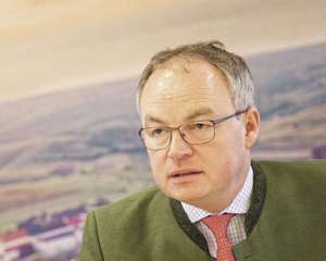 12 03 29 20 ER18695 Vorschau