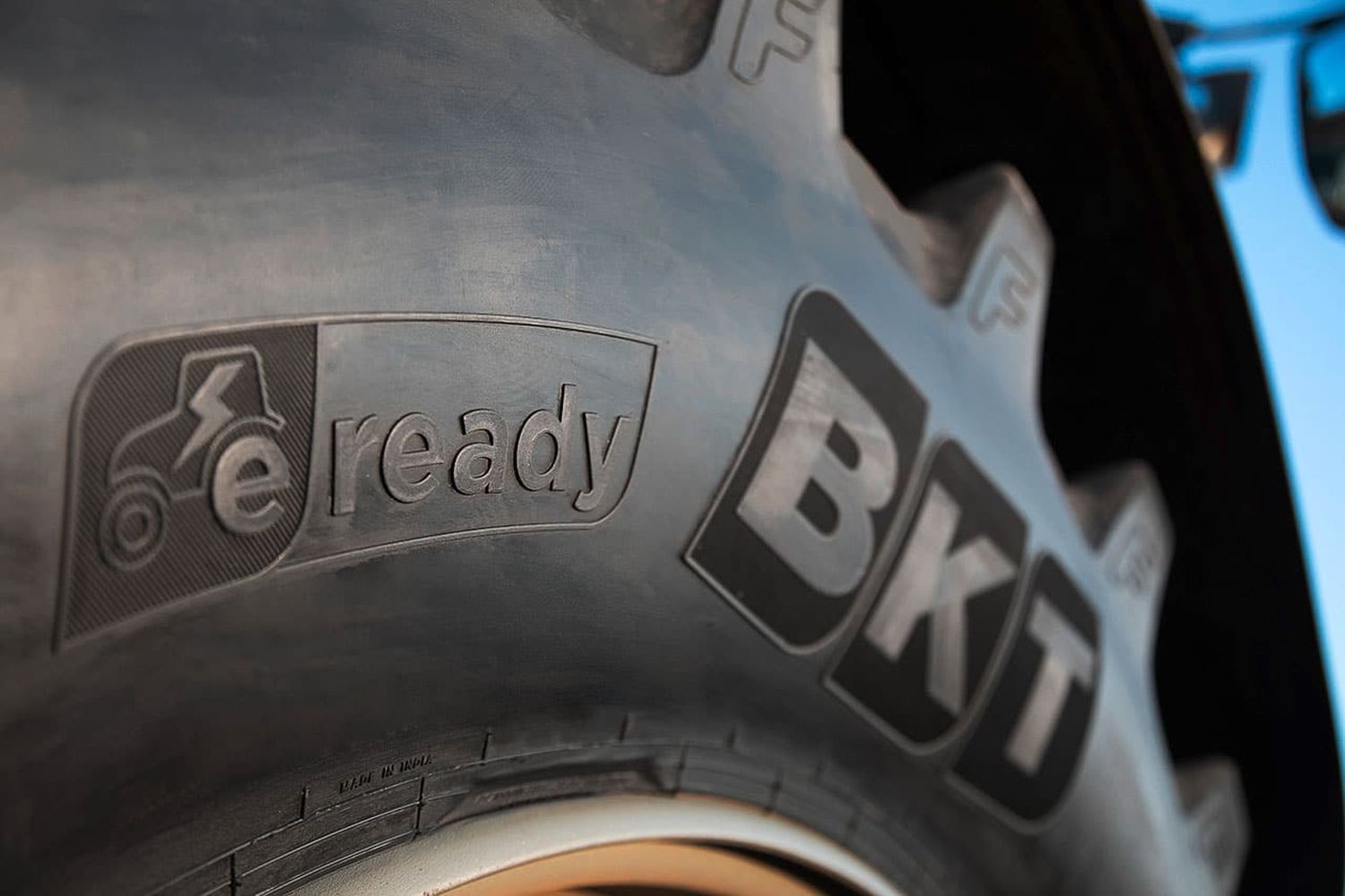 E READY Logo