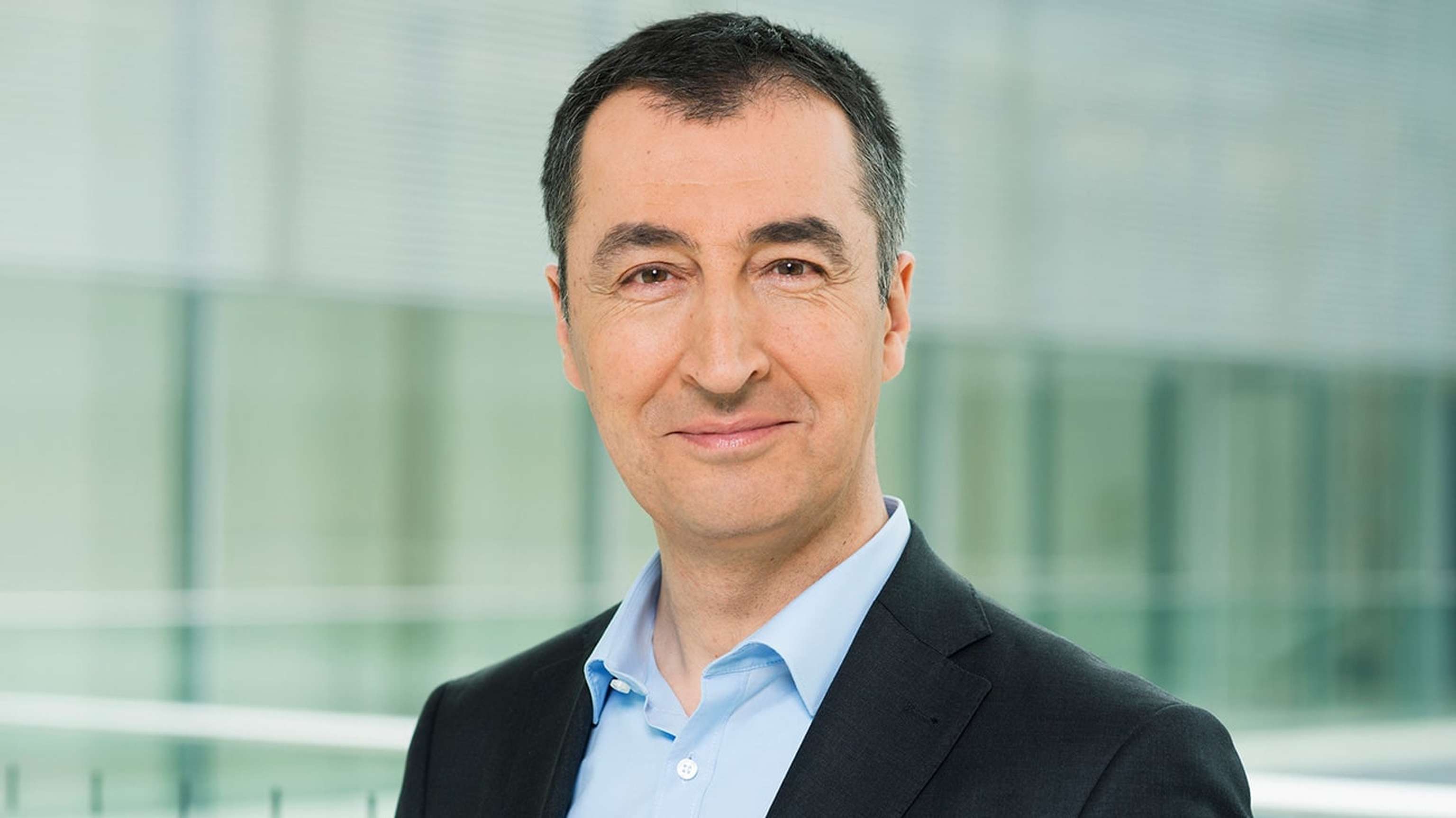 Cem Oezdemir