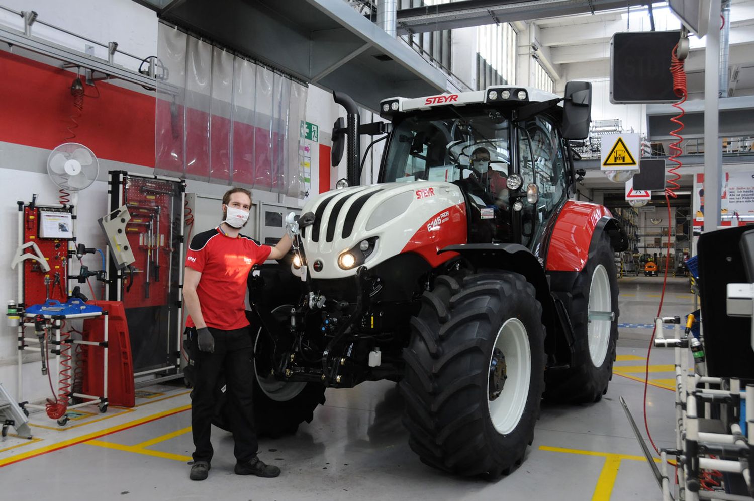 Plant St. Valentin Assembly Line STEYR