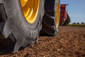 Bridgestone VT Tractor 1
