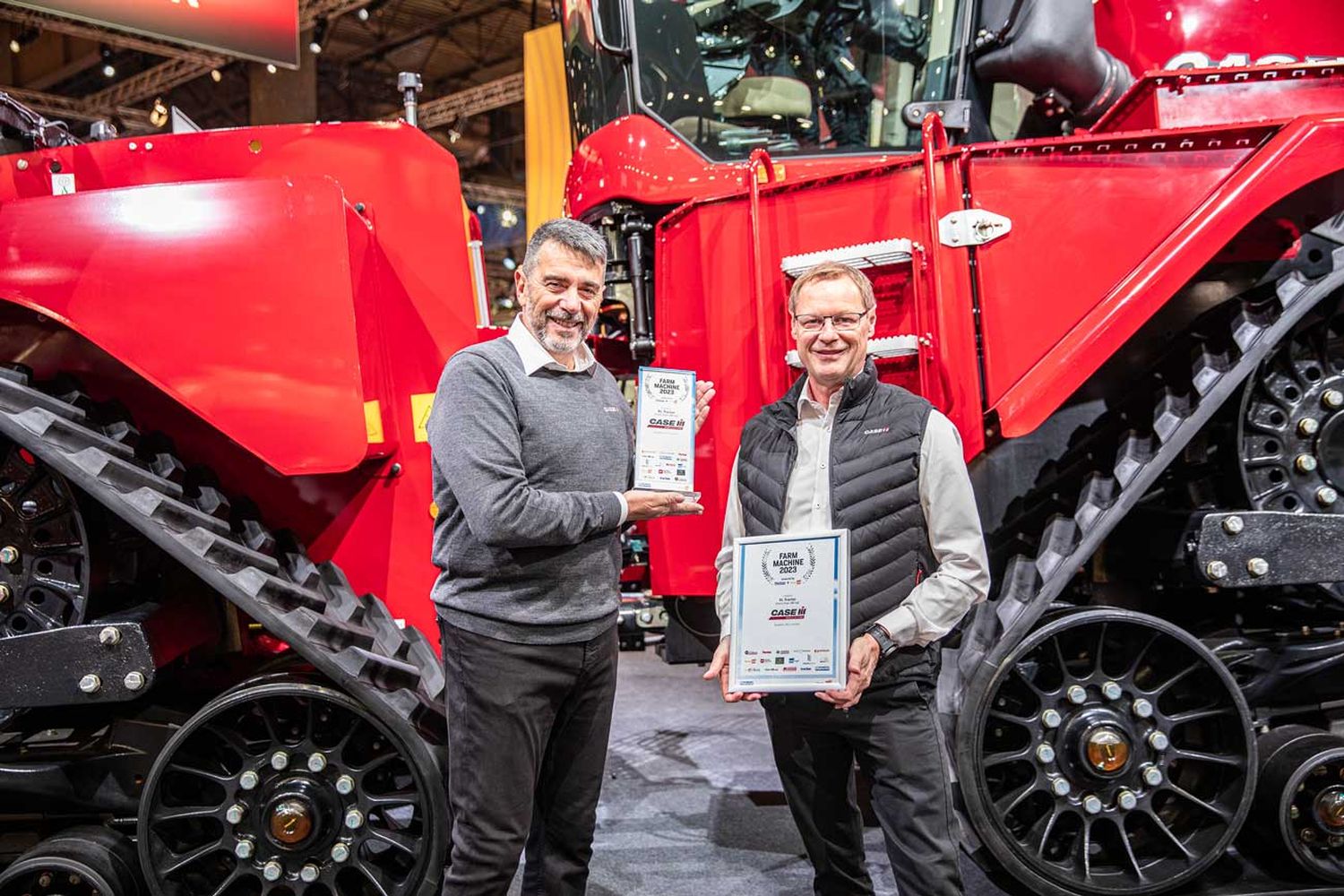 CASE IH FARM MACHINE AWARD QUADTRAC Fltr Mirco Romagnoli And Christian Huber 627394