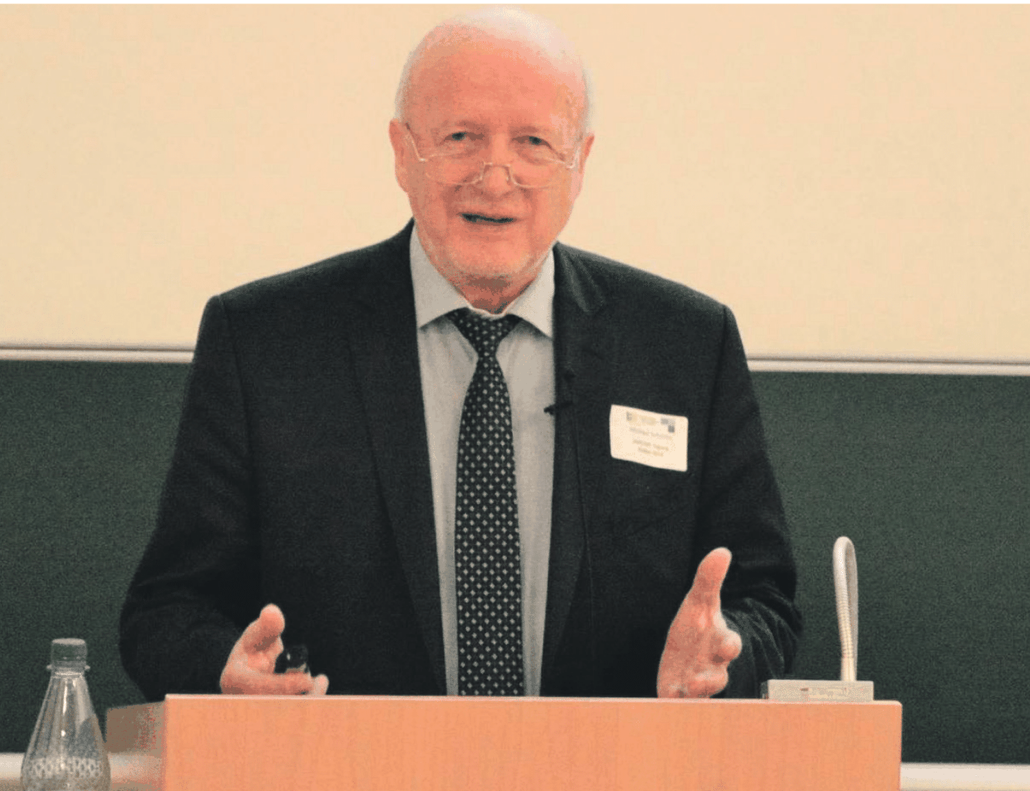 Michal Schmitz meint: Aus Sicht der Landwirte werde im Namen des Umwelt-, Klima- und Tierschutzes zu viel auf einmal verlangt. Auch würden zu schnelle Anpassungen erwartet. Foto: F3.de