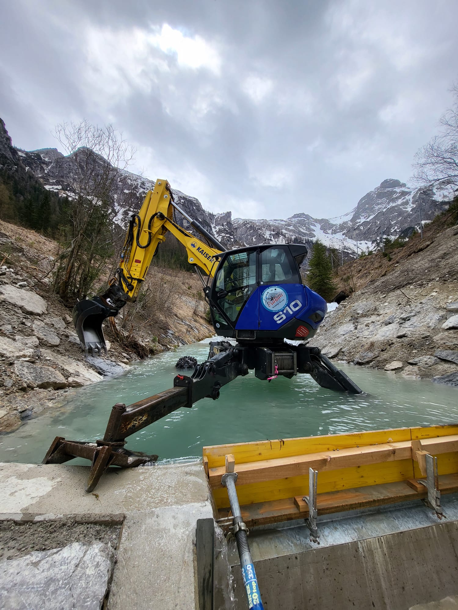 Bild von Anzeige: Bagger und Schreitbaggerarbeiten