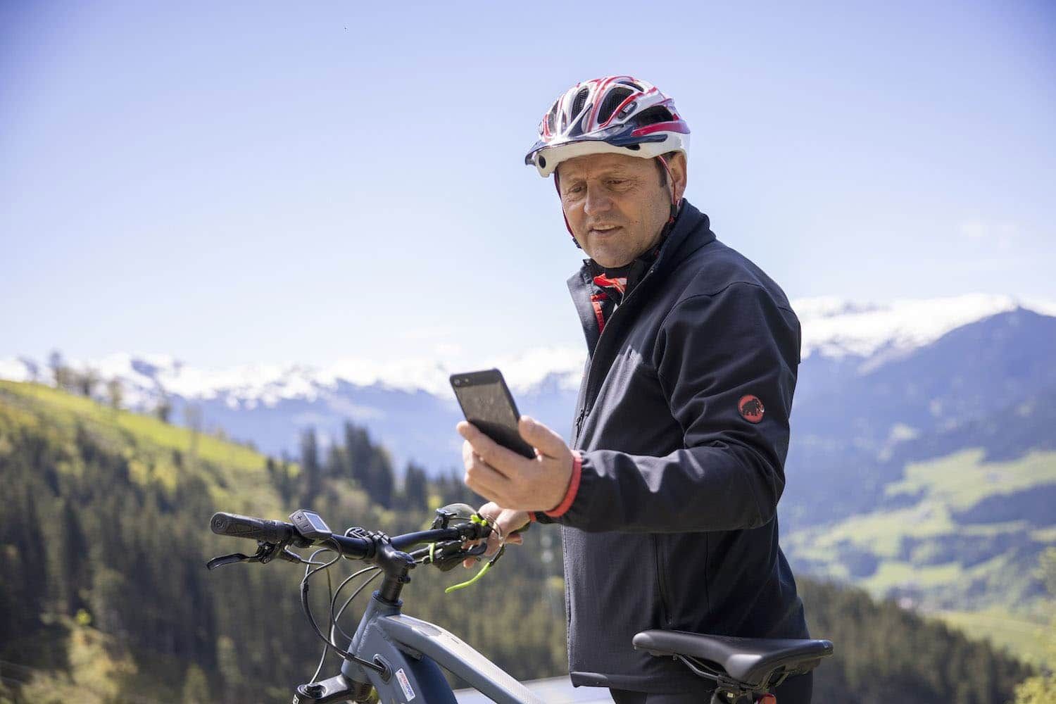 LHStv. Josef Geisler hat die neue radapp tirol schon ausprobiert.