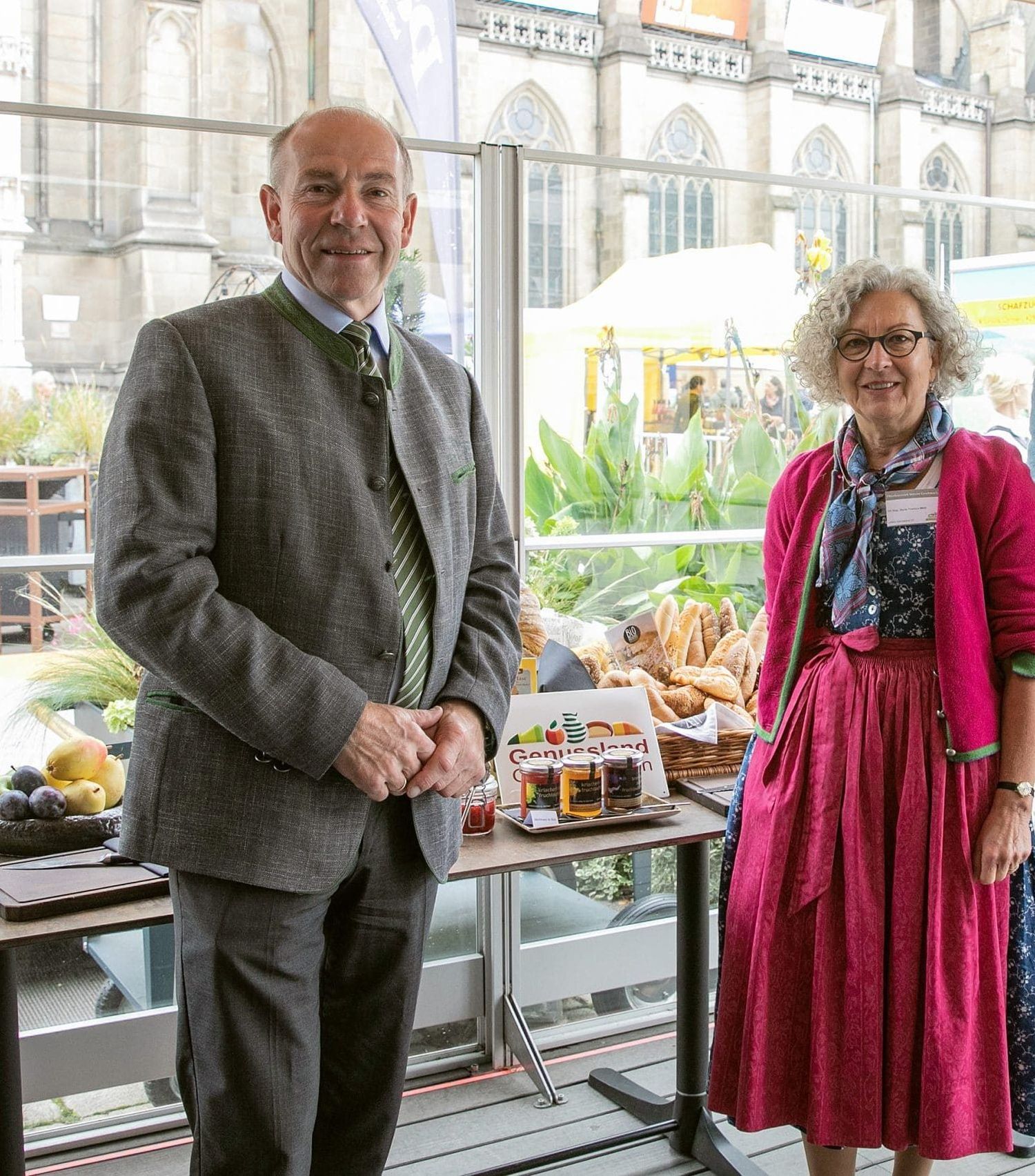 Hiegelsberger und Wirtl freuten sich über das große kulinarische Angebot aus Oberösterreich.