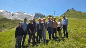 TAV Vorstandssitzung 24072026, Sommerbergalm in Tux mit Gletscher