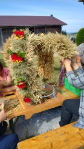 Binden der Erntekrone: Eine wahre Kunst
