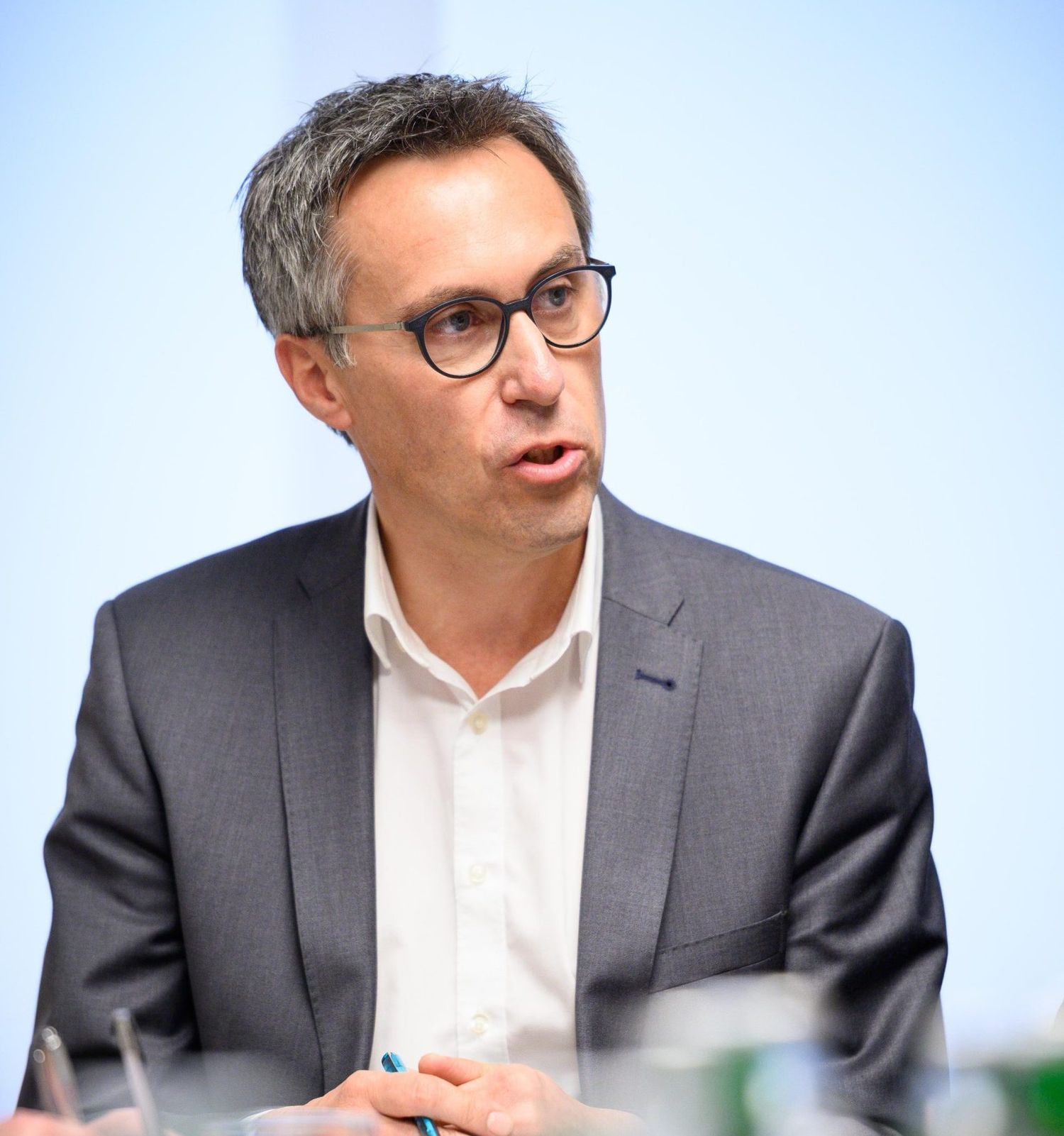 Strasser kritisiert ständige Neiddebatten der Arbeiterkammer