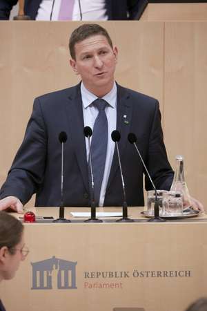 Am Rednerpult Nationalratsabgeordneter Andreas Kühlberger