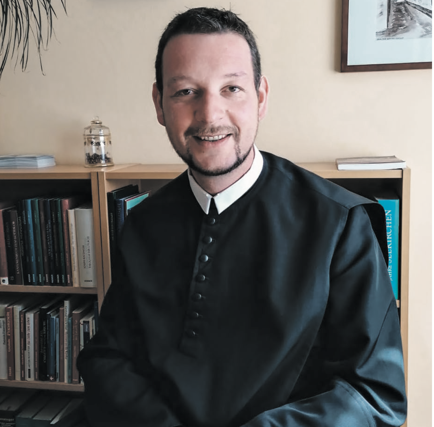 Pater Altmann: „Ich habe im ersten Lockdown auch Messen völlig allein gehalten, auch die Osterliturgie. Das war für mich ehrlich gesagt trostlos. Aber es war notwendig und hat so sein müssen.“ FOTO: Wilfried Breitler