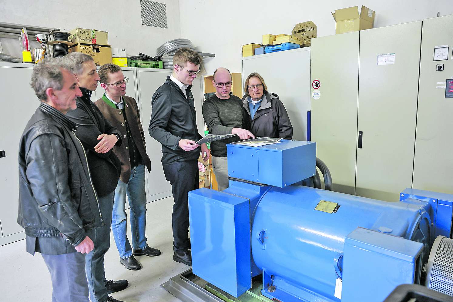 LR Aigner im Kleinkraftwerk Ebenau