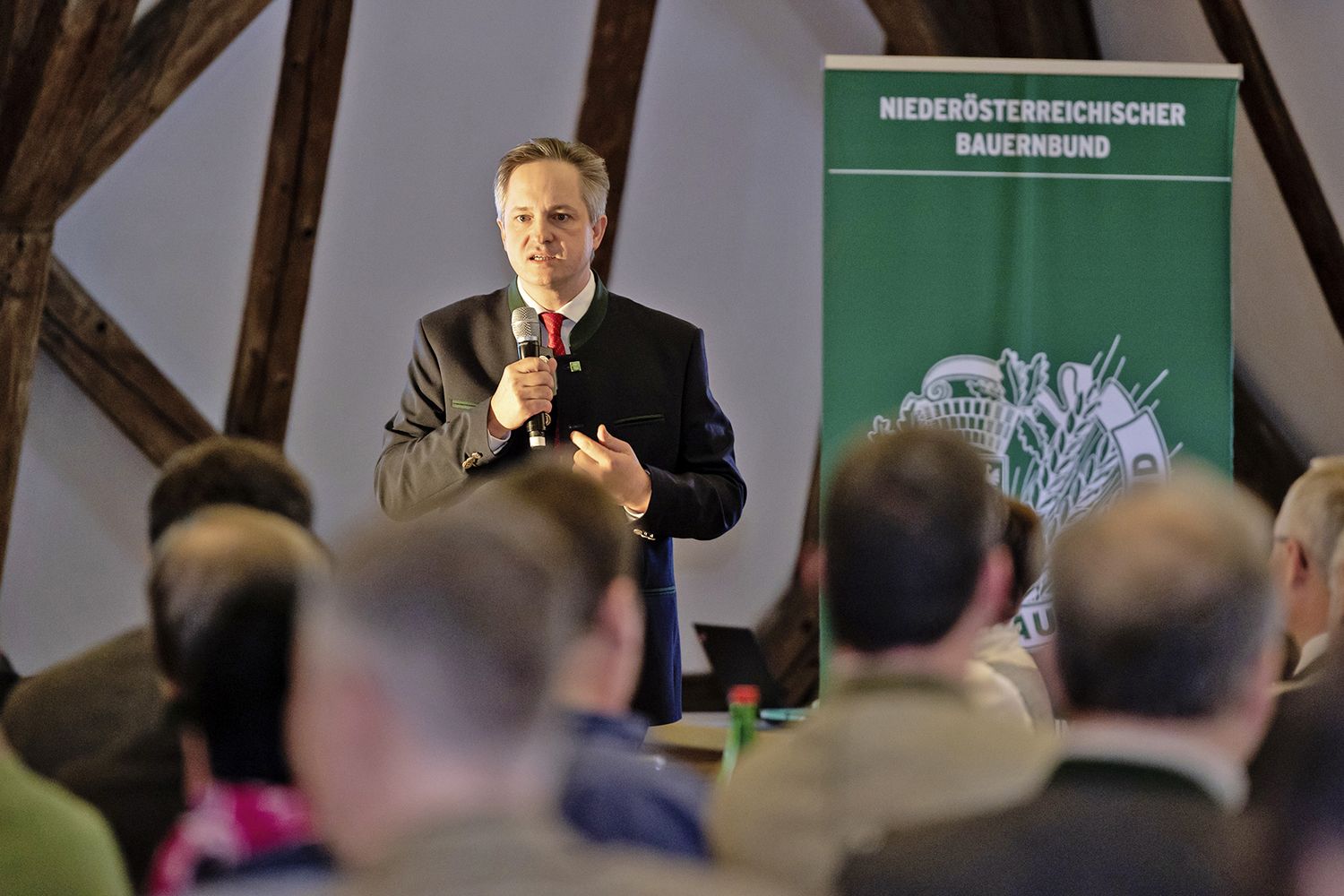Bauernbund-Spitzenkandidat Schmuckenschlager stellte seine Themen vor.