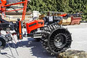 x-tweel-spikes-flexibel-stein.jpg