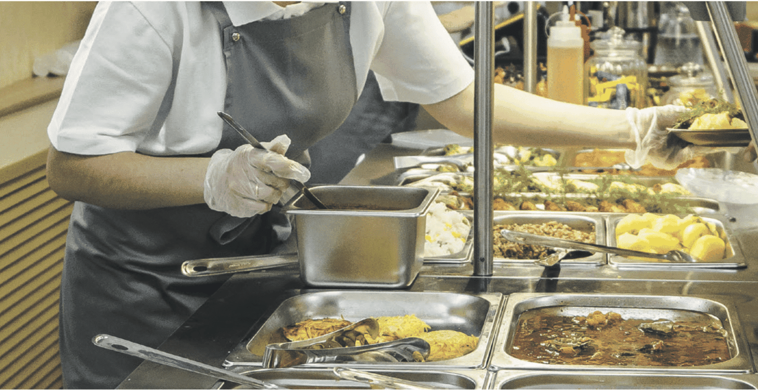 In Großküchen der Länder sollen künftig nur noch heimische Lebensmittel verkocht werden.
Foto: paulzhuk – stock.adobe.com