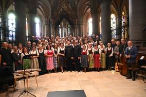 Gruppenfoto im Dom.