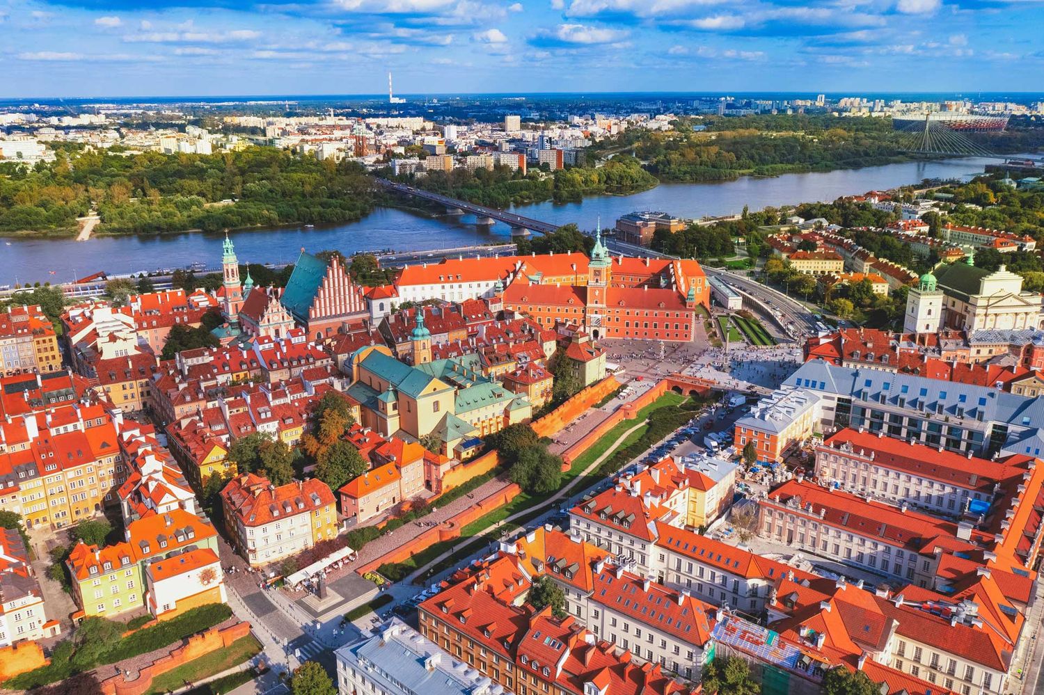 Polen_WarschauAltstadt_shutterstock_2113680134-1.jpg