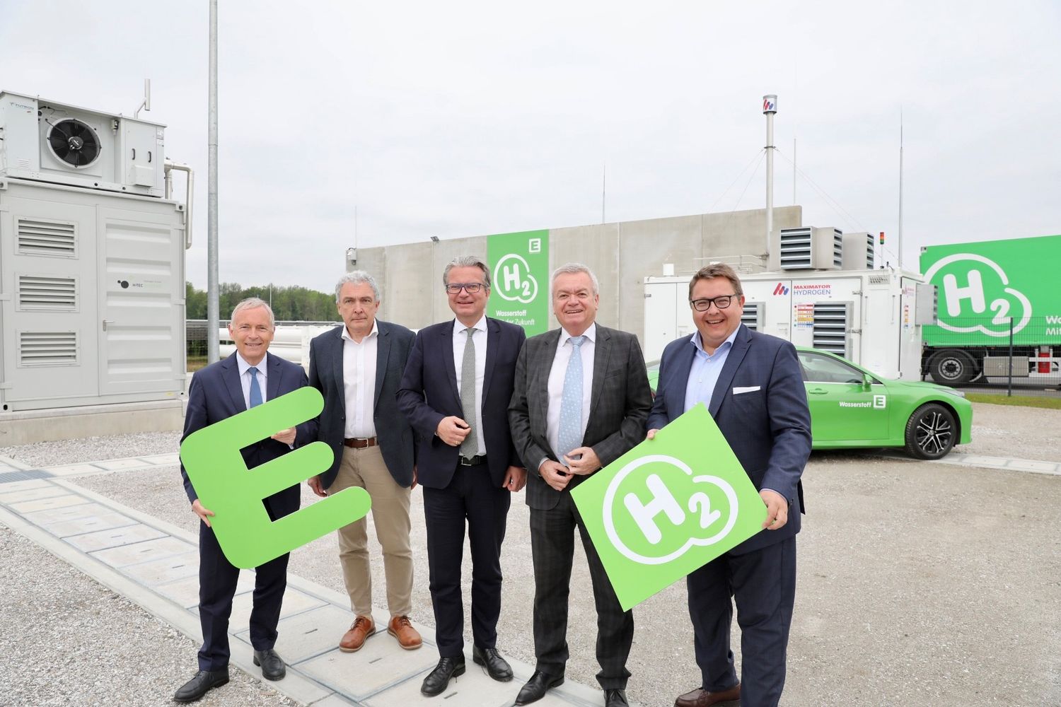 Die Vertreter der Energie Steiermark und von Wolfram Bergbau mit LH Christopher Drexler und LH-Stv. Anton Lang.