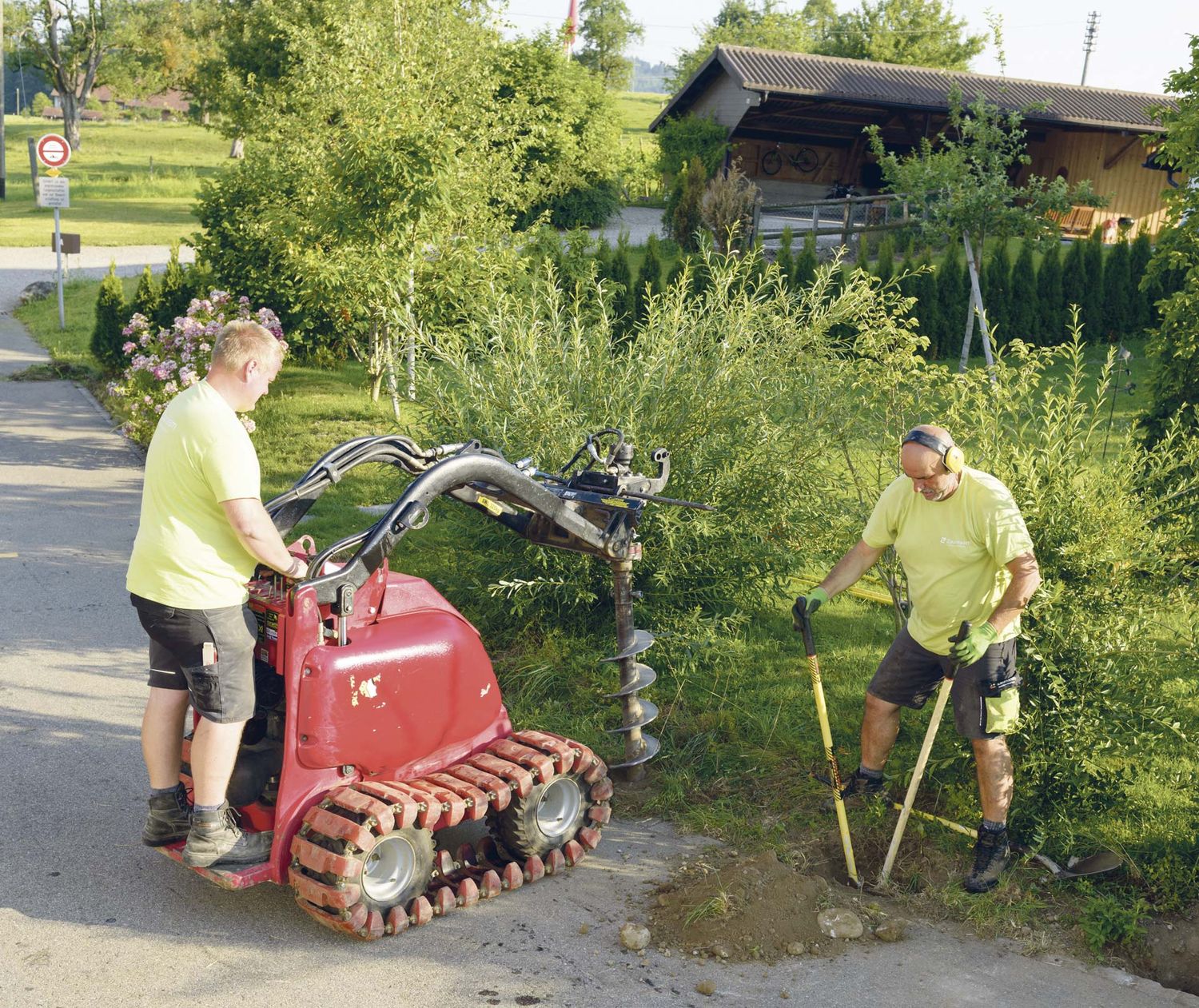 Zaunteam-im-Einsatz.jpg