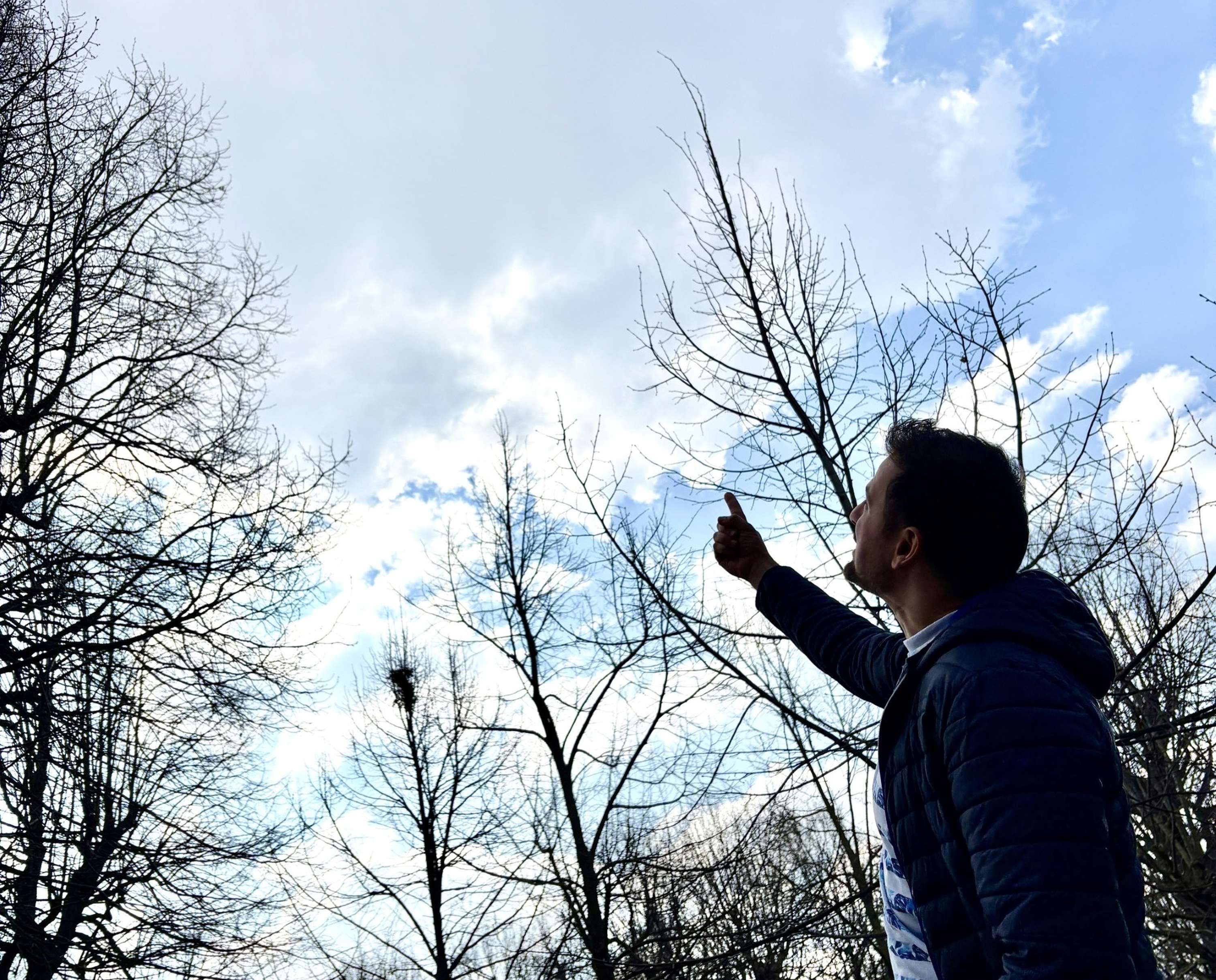 Sigi Fink beim Wetter schauen