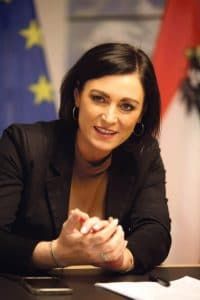 Elisabeth Köstinger im Gespräch mit der BauernZeitung: „Kritik ist immer zulässig, aber manchen werden wir es nie recht machen.“