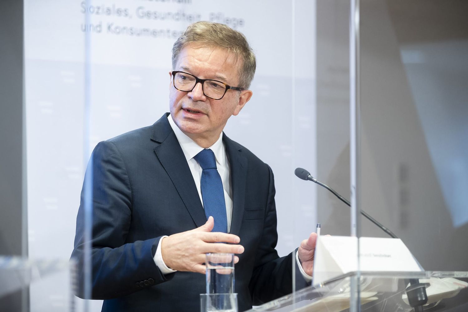 Rudolf Anschober gab in einer sehr persönlichen Erklärung seinen Rücktritt bekannt.