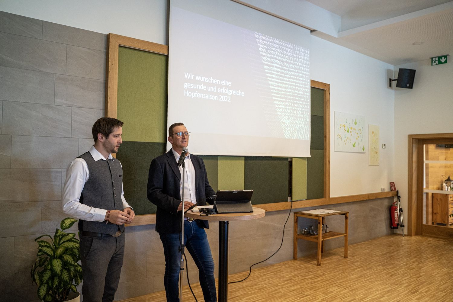 Manuel Starlinger (l.) und Obmann Stefan Hofer