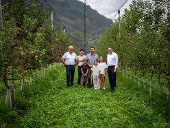 Minister Totschnig und NR a. D. Gahr am Steinachhof