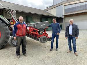 Übergabe der Horsch Maestro
12.50 RV: Jürgen Unger, Horst Szerenciscs, Erwin Hiegesberger