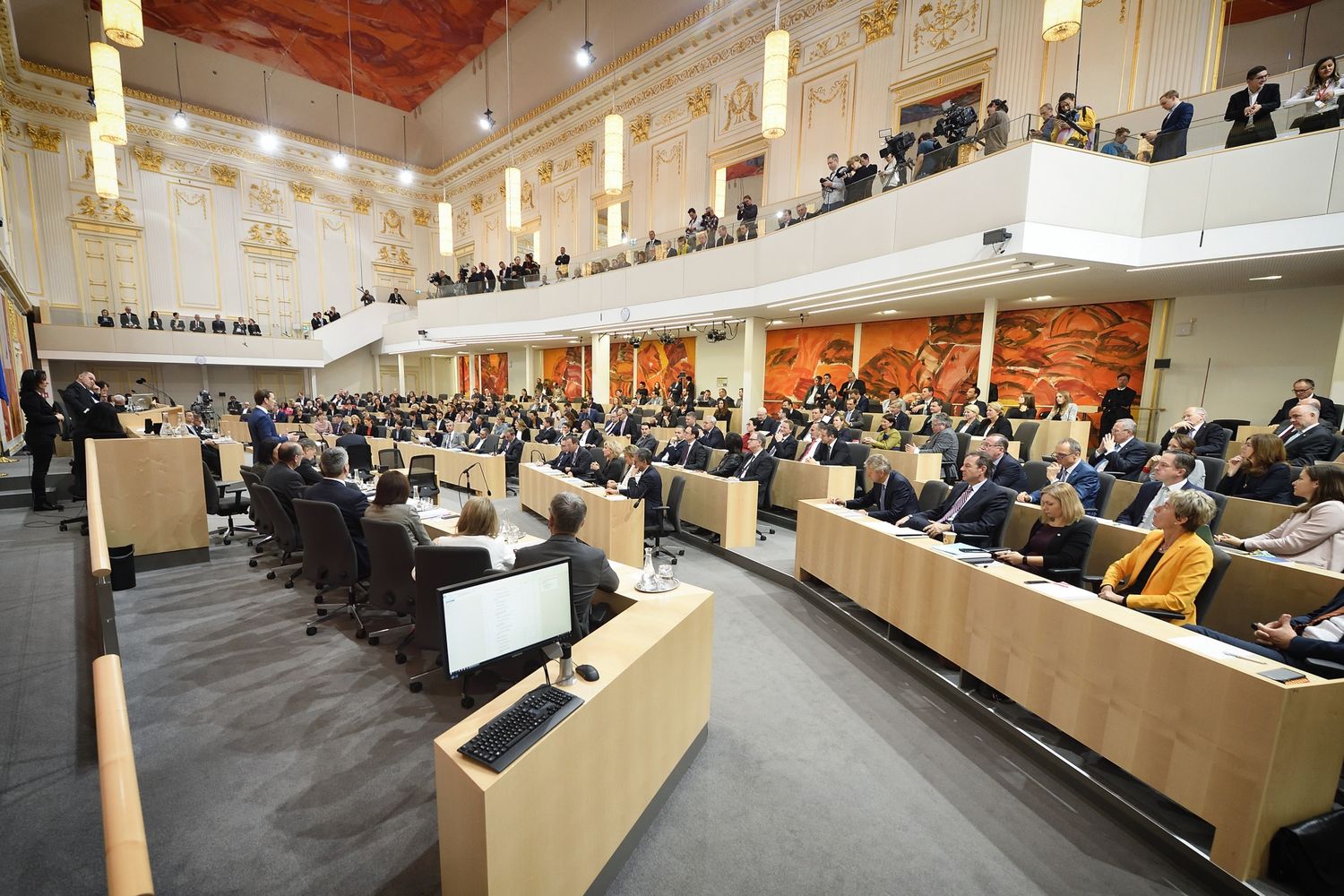 In dieser Legislaturperiode nehmen im Nationalrat 18 Bauernbündler Platz, zwei weitere als Ministerinnen auf der Regierungsbank.