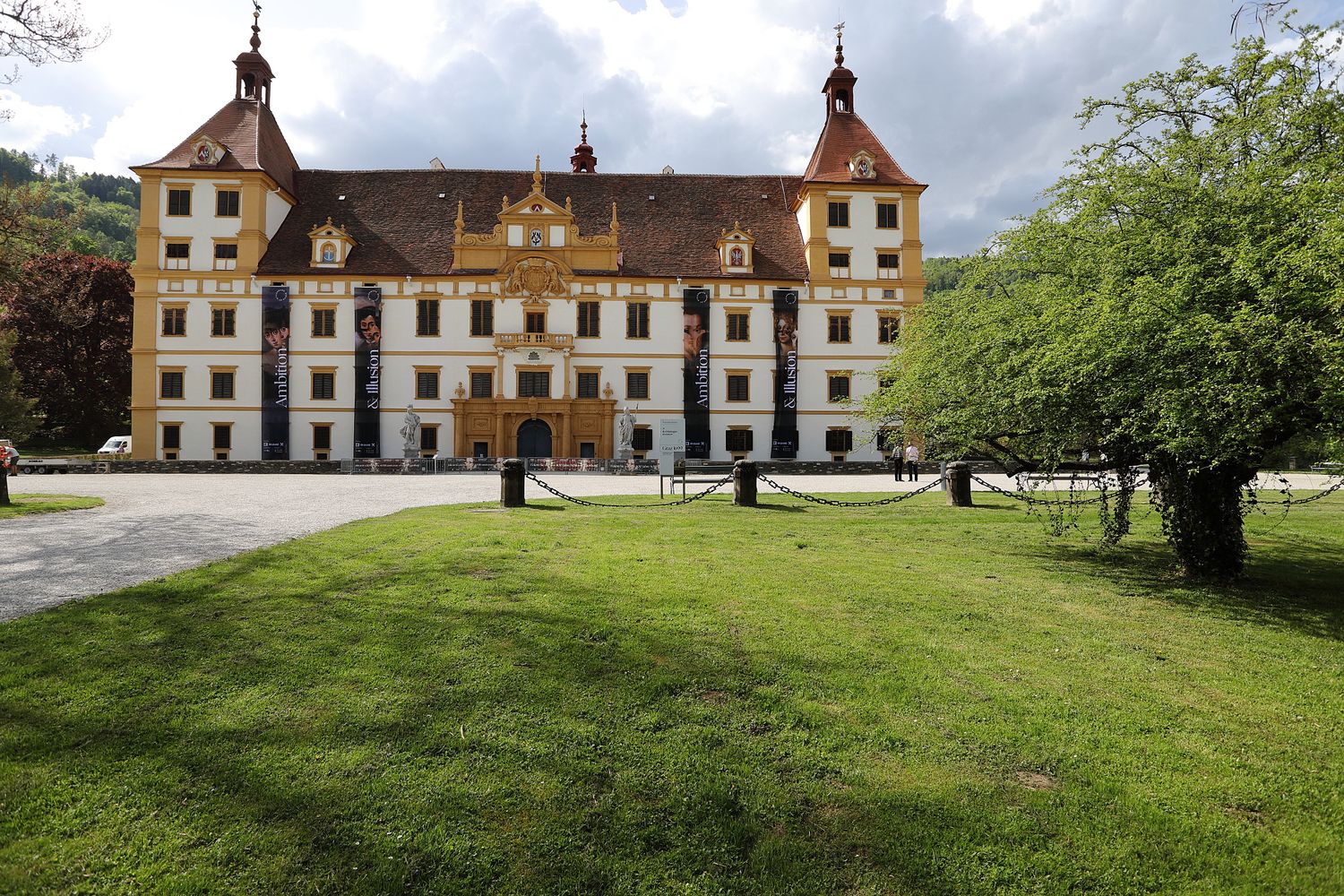 Das Schloss Eggenberg wurde vor 400 Jahren als Gegenbild zu der damals von Krisen geprägten Wendezeit als Idealbild einer besseren Welt errichtet.