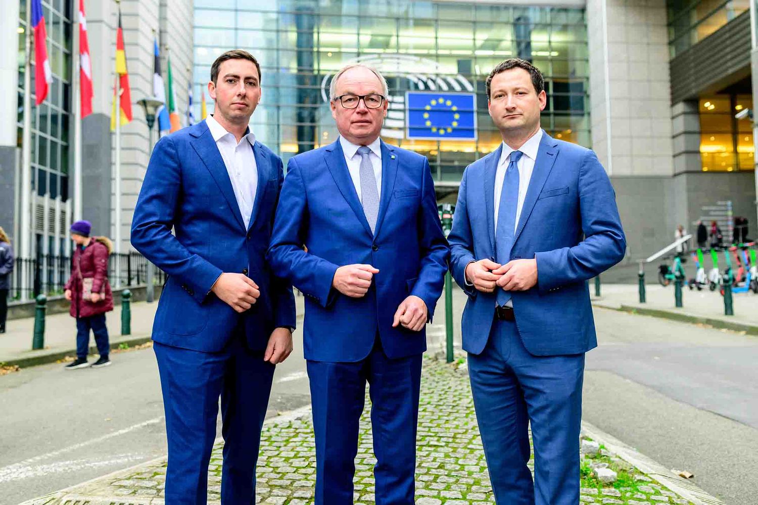 EU-Abgeordneter Alexander Bernhuber, NÖ Bauernbundobmann Stephan Pernkopf, Direktor Paul Nemecek zeigen sich vom Bauern-Manifest überzeugt.