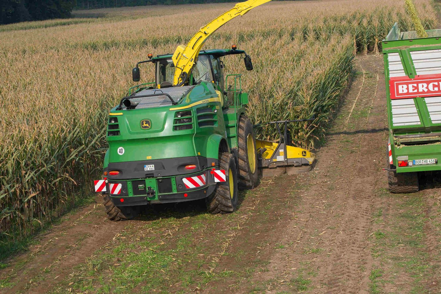 Der Stalk Buster im Einsatz bei der Maisernte