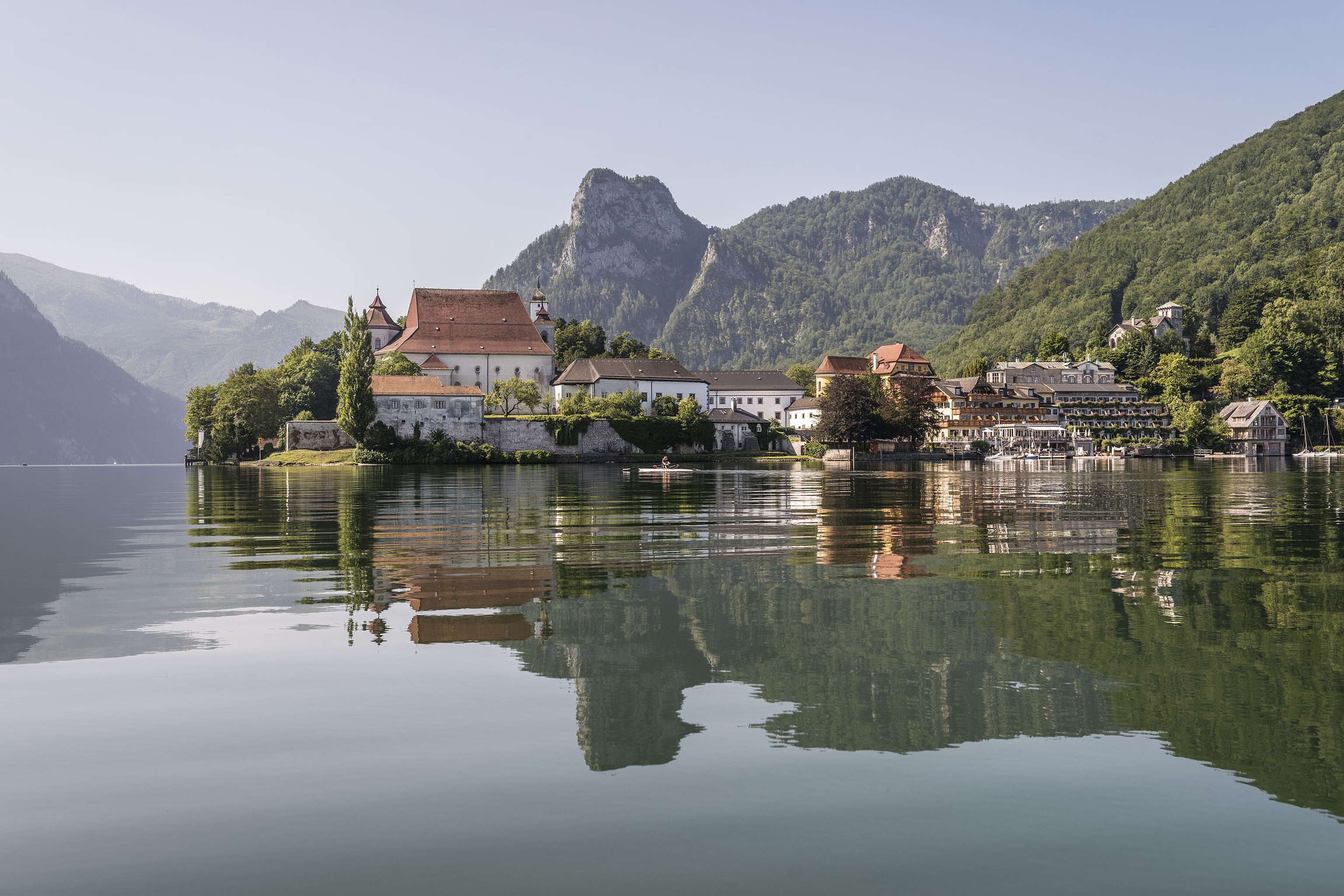 Beim Wirtshausfestival erwarten einen Kulinarik-Veranstaltungen wie z. B. eine Knödelschifffahrt am Traunsee. Auch Kochkurse, Workshops sowie ein Ostermarkt finden statt.