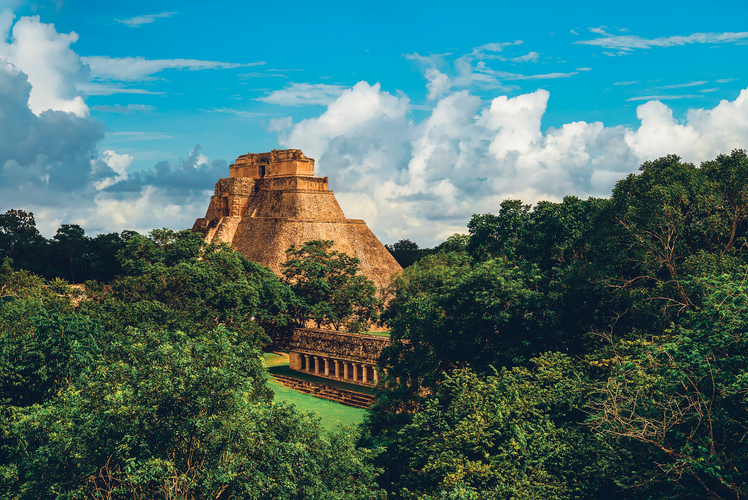 Mexico-Uxmal-Yucatan_shutterstock_1926197159.png