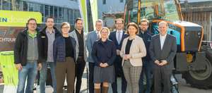 015 FHOOE Wels Eröffnung Bauernhof März25 003 Presse Auswahl FHOOE 3O3A4334 By B Plank ImBILDE At By B Plank ImBILDE At[1]